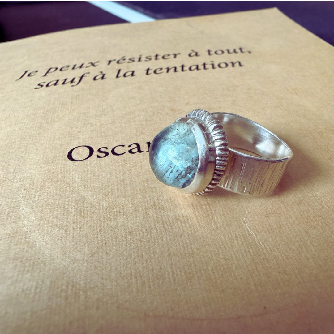 Bague en argent avec oligoclase