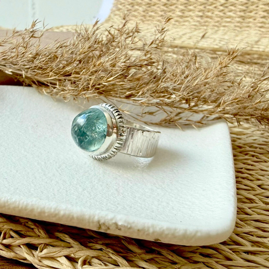 Bague en argent avec oligoclase