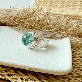 Bague en argent avec oligoclase