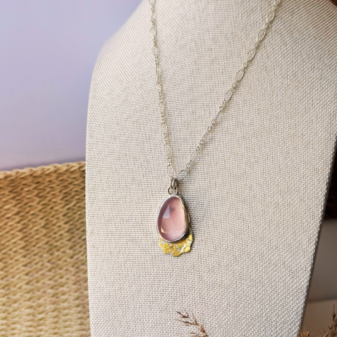 Pendentif en argent avec quartz rose de Tanzanie
